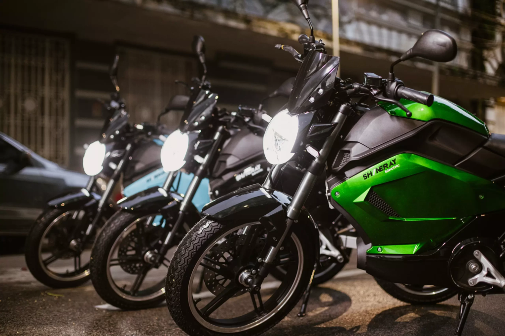 Existem motos elétricas de até R$ 10 mil? Conheça as 3 melhores