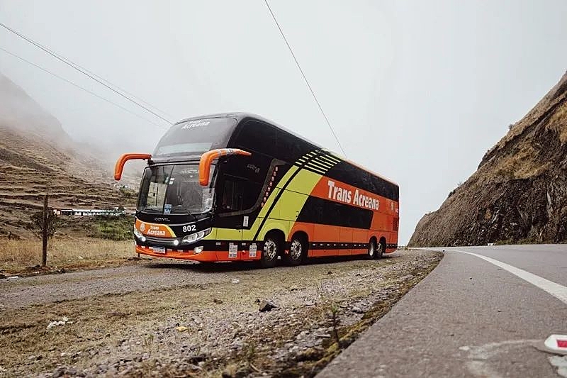 Linha Rio-Lima volta a operar; trajeto é uma das maiores viagens de ônibus do mundo