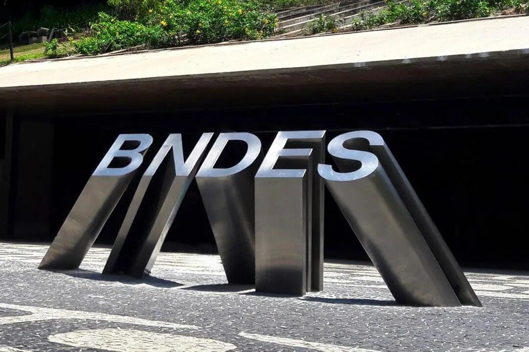 Trabalhe no BNDES e ganhe R$ 20 mil por mês: novo concurso público com oferta de 900 vagas e benefícios exclusivos