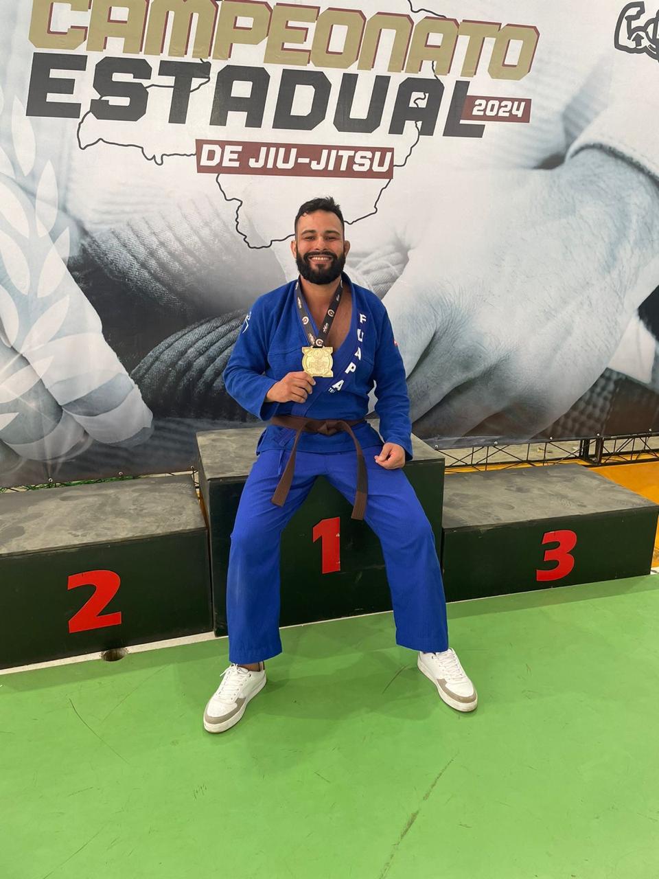 Atleta Ourobranquese é campeão em campeonato estadual de Jiu Jitsu
