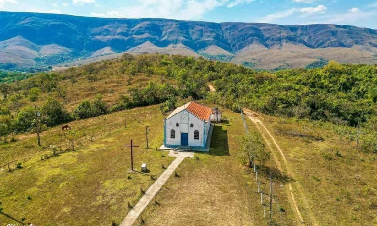 Comunidade se mobiliza para barrar venda de terreno de capela em MG