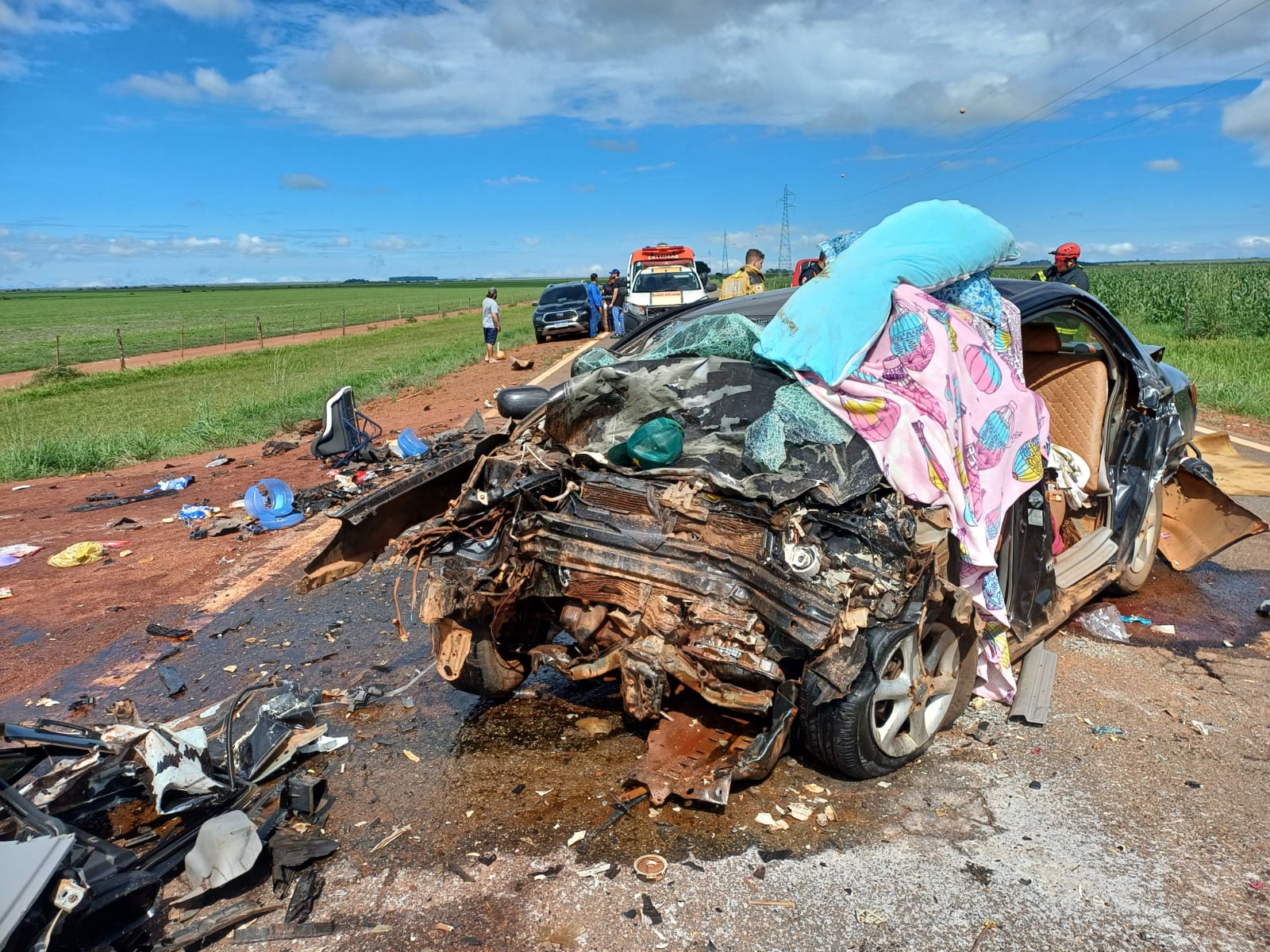 TRAGÉDIA NA ESTRADA: acidente mata motorista e criança